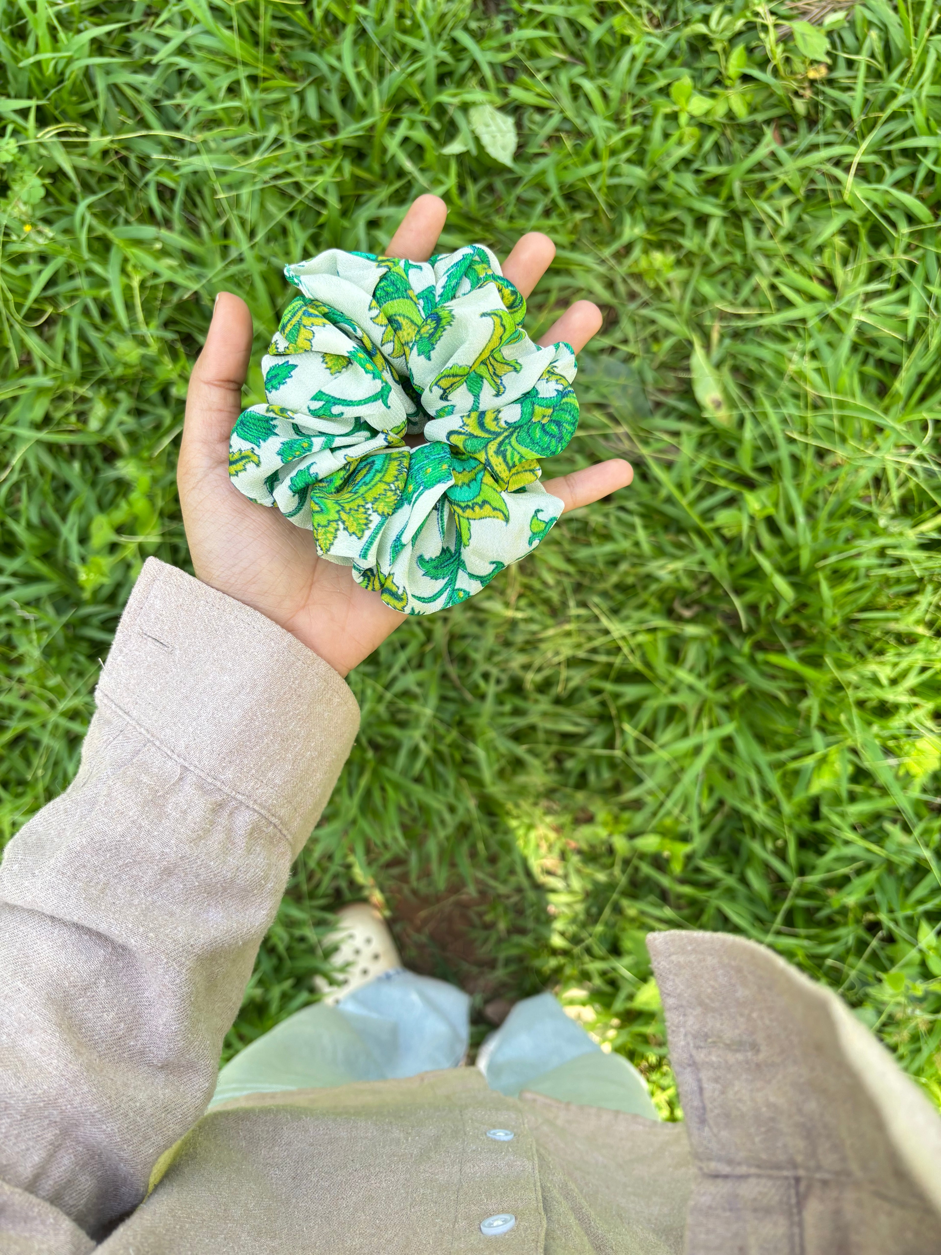 Garden Glow Scrunchie 💚