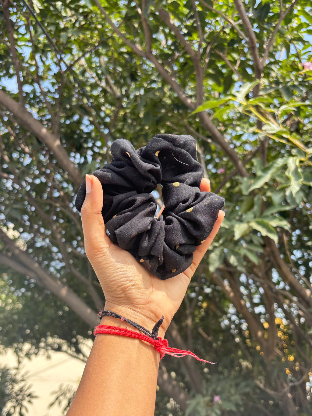 Midnight Spark Scrunchie 🖤