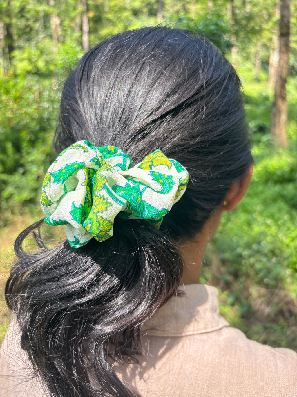 Garden Glow Scrunchie 💚