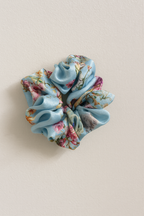 Frosted Floral Scrunchie 💙