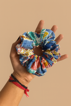 Tropical Breeze Scrunchie 🌺